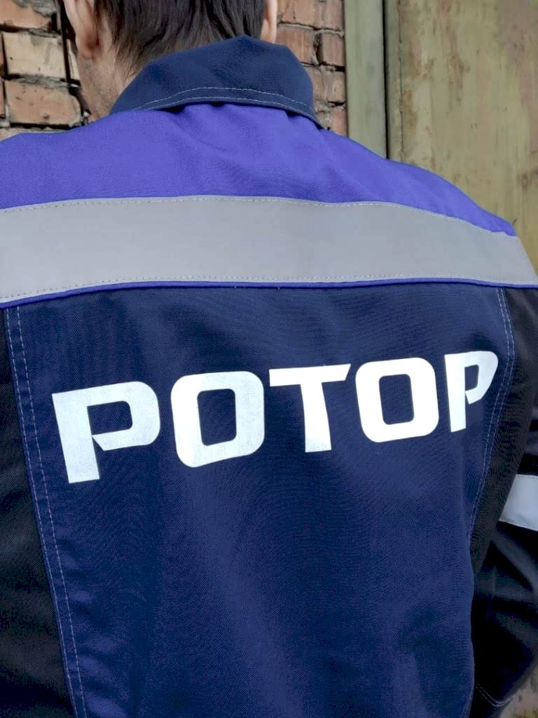 Смоляные (объемные) наклейки Печать на спецодежде